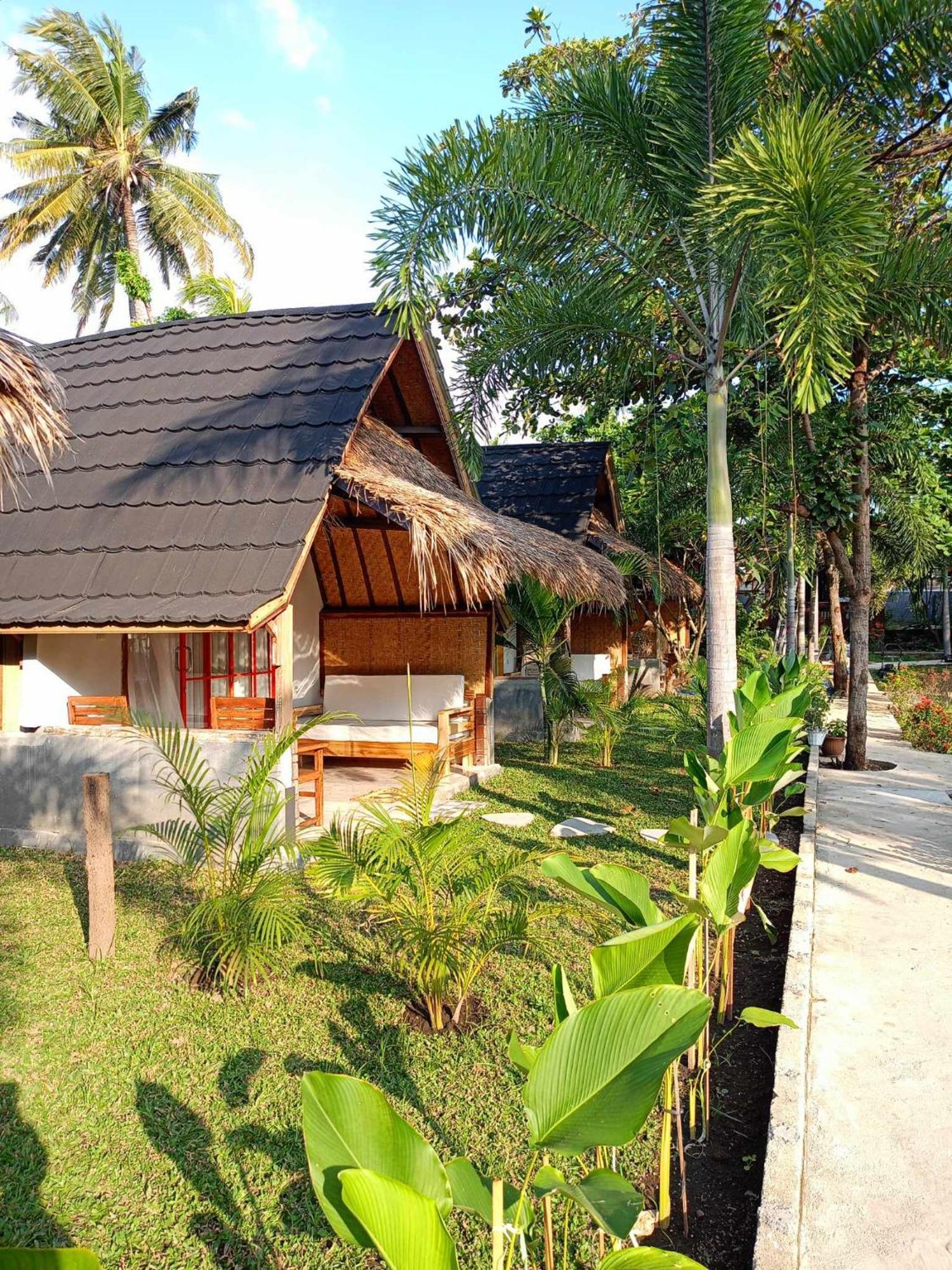 Bintang Tiga Bungalows Gili Air Exterior foto
