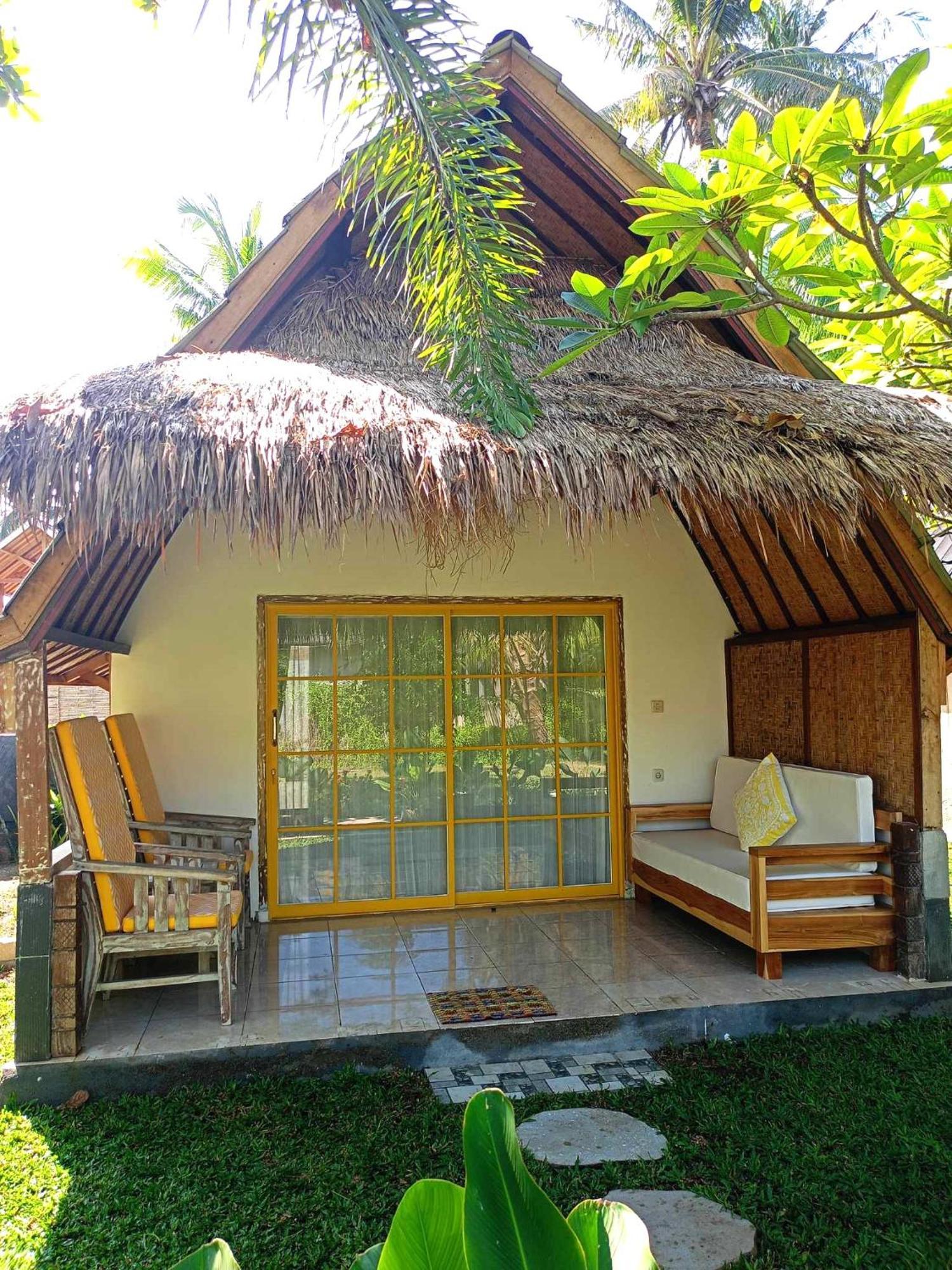 Bintang Tiga Bungalows Gili Air Exterior foto