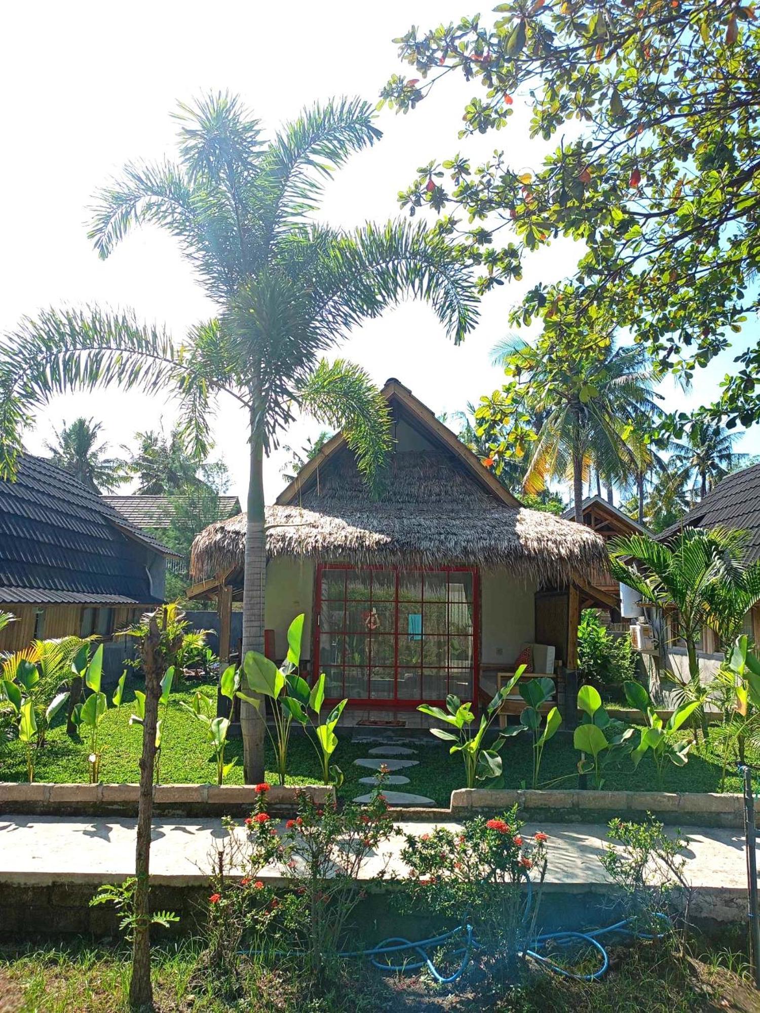 Bintang Tiga Bungalows Gili Air Exterior foto