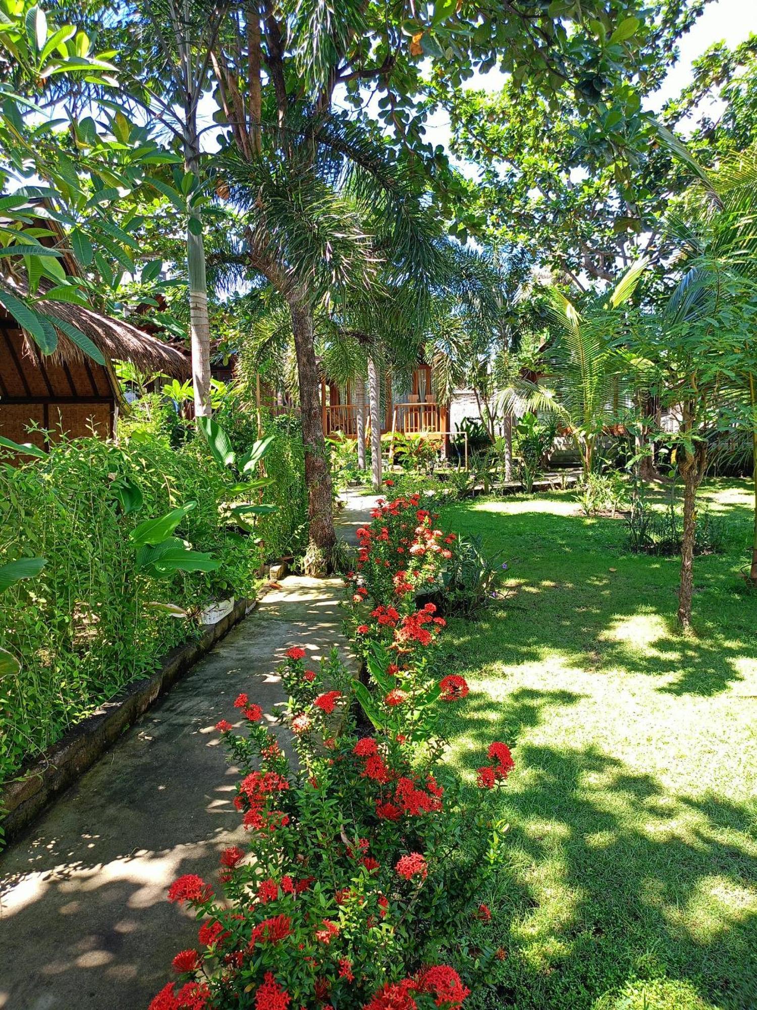 Bintang Tiga Bungalows Gili Air Exterior foto